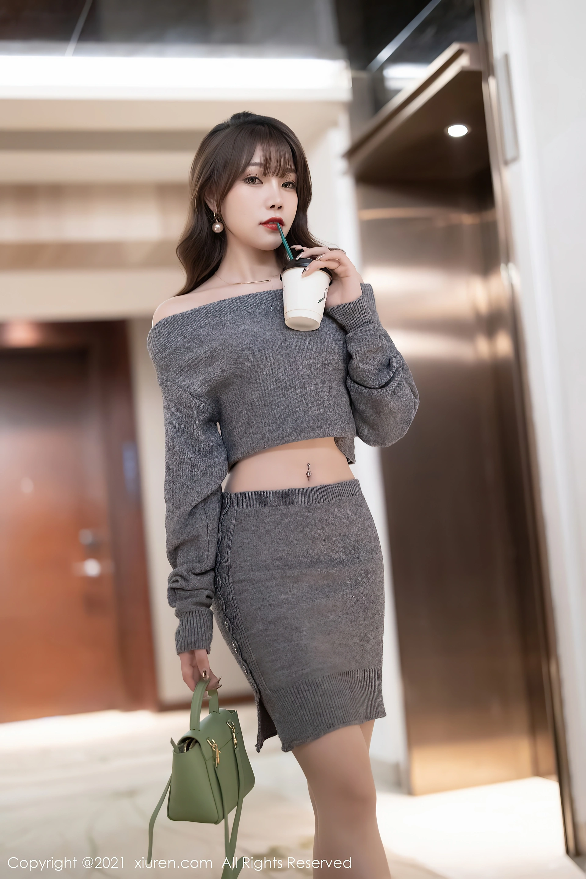 芝芝Booty - XIUREN秀人网 2021.11.18 NO.4239 2