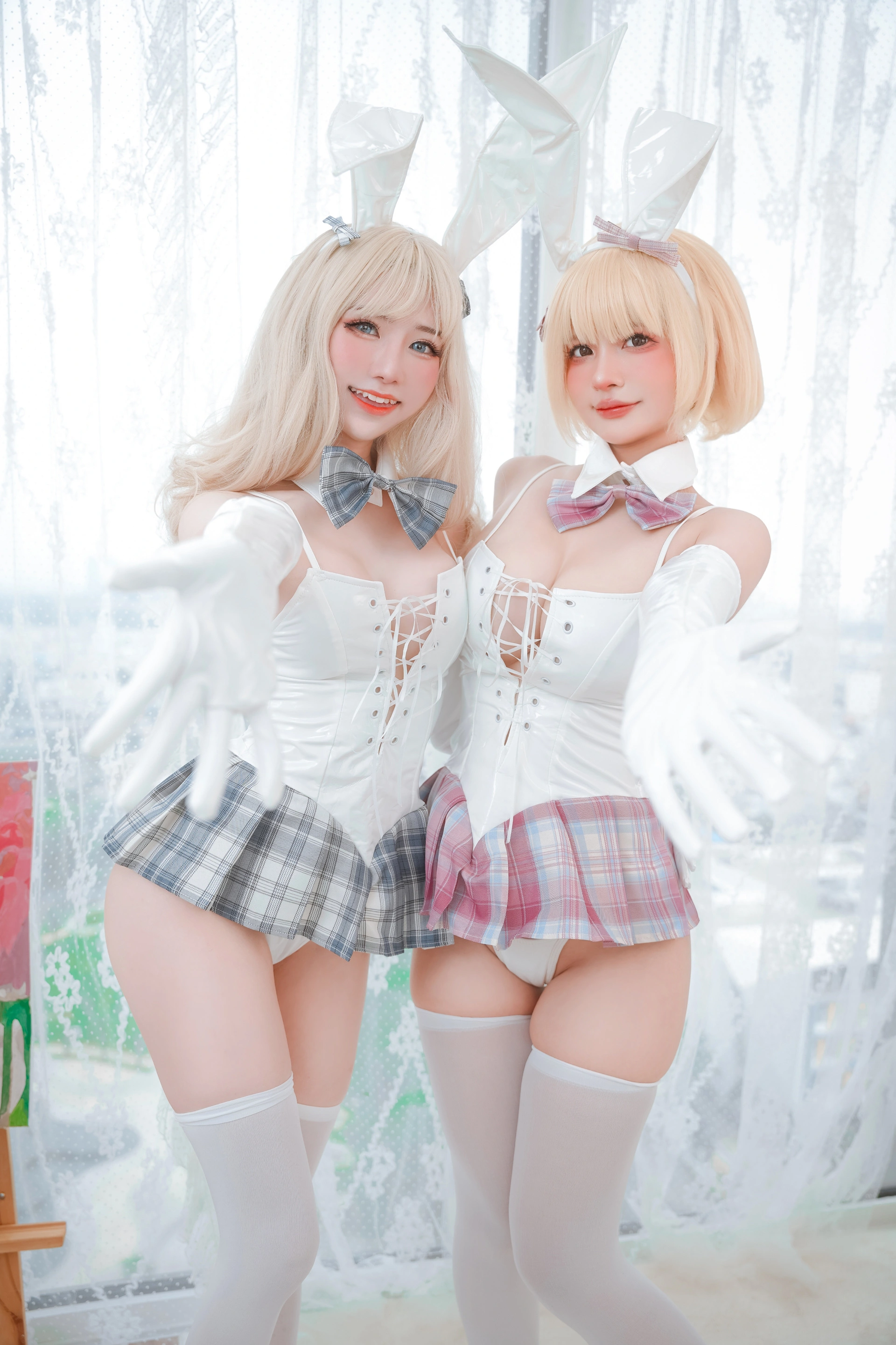 Azami - NO.82 &Sally Dorasnow White Bunny Girl 1