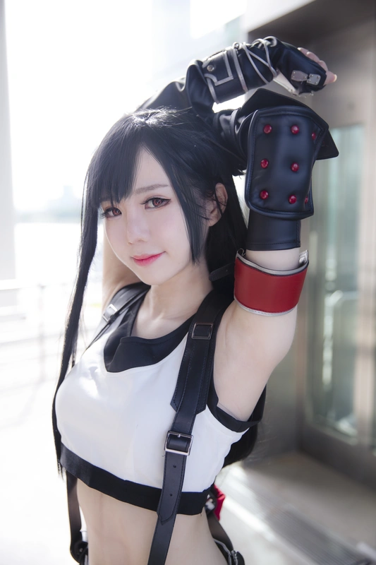 Tifa - Sally Dorasnow