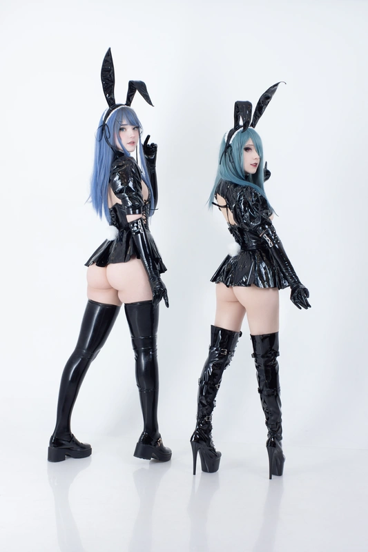 Latex Bunny Twins - candy ball