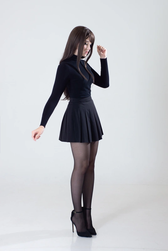 Nylon Girl - candy ball